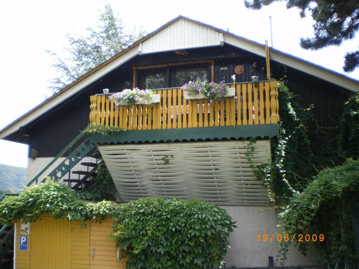 Ferienwohnung Sausen Kröv Exterior foto